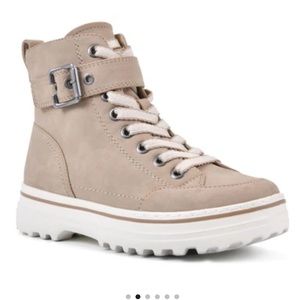 CLIFFS GORDON LACE UP BOOTS